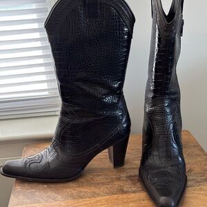 Stuart Weitzman Preston Brown Croc-Embossed Heeled Boots